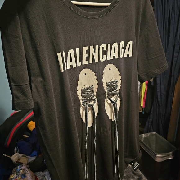 Balenciaga T-shirt - Picture 5 of 5
